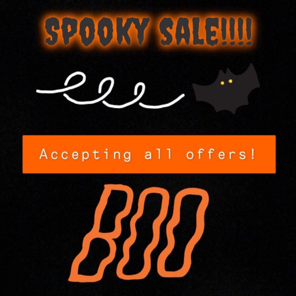 Halloween blowout sale 🎃🎃🎃🎃🎃